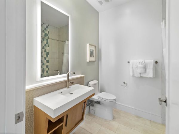 Kaanapali Vacation Condo Six Bedroom with Resort Amenities