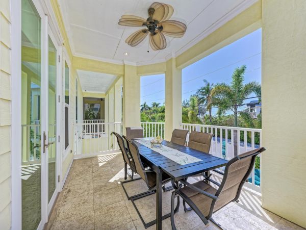 Lovely Vacation Rental with 4 Bedrooms & Private Pool