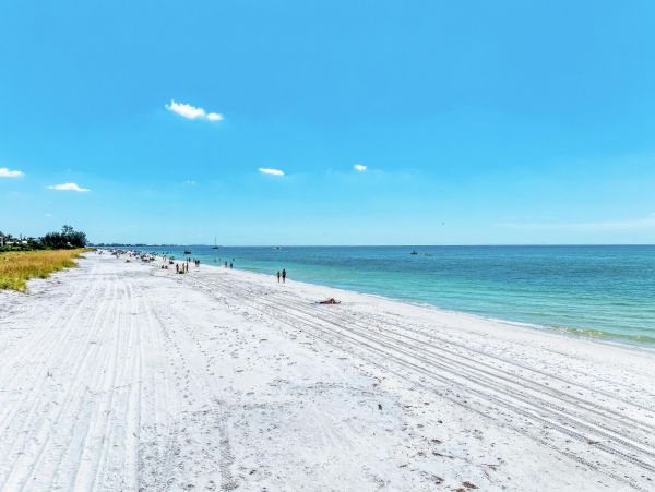 Lovely Vacation Rental with 4 Bedrooms & Private Pool