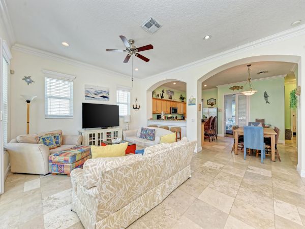 Lovely Vacation Rental with 4 Bedrooms & Private Pool