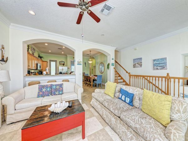 Lovely Vacation Rental with 4 Bedrooms & Private Pool