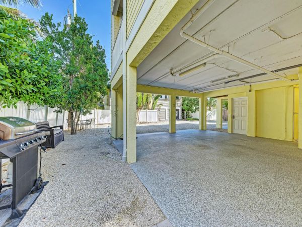 Lovely Vacation Rental with 4 Bedrooms & Private Pool