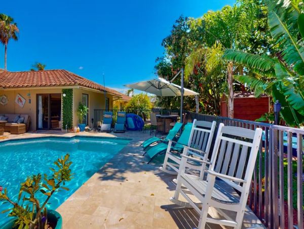 Newly Renovated Bonita Springs Vacation Pool Home luxury