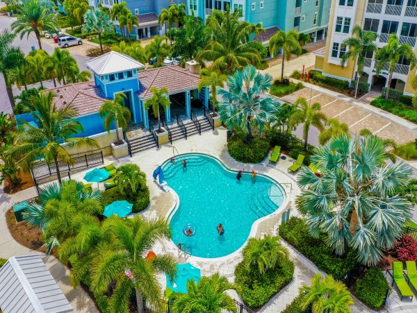 Stylish Bradenton Vacation Condo Three Bedroom