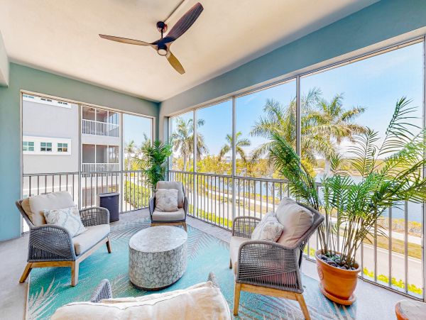Stylish Bradenton Vacation Condo Three Bedroom