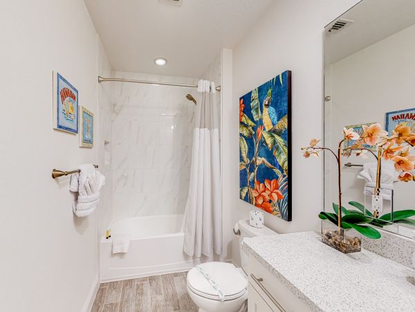 Stylish Bradenton Vacation Condo Three Bedroom