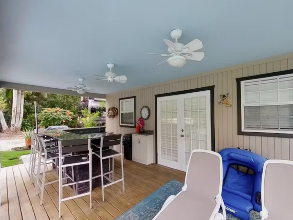 Beautiful 4 Bedroom Rental in Naples with Pool & Sauna
