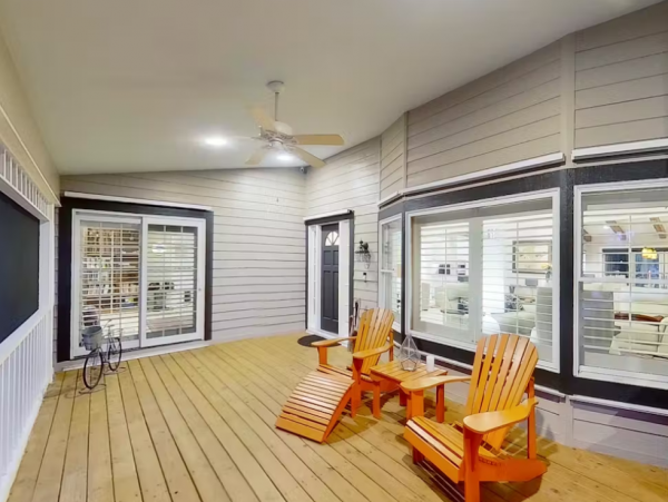 Beautiful 4 Bedroom Rental in Naples with Pool & Sauna
