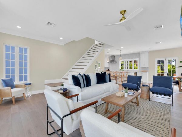 Spacious Naples Vacation Home Five Bedrooms