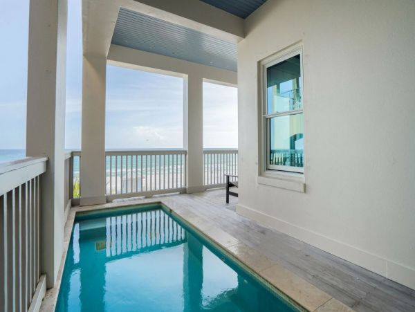 Gulf-Front Luxury Vacation Home in Miramar Beach Sleeps 20