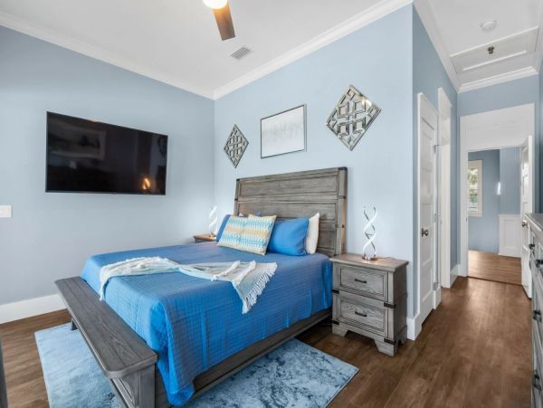 Gulf-Front Luxury Vacation Home in Miramar Beach Sleeps 20