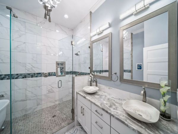 Gulf-Front Luxury Vacation Home in Miramar Beach Sleeps 20