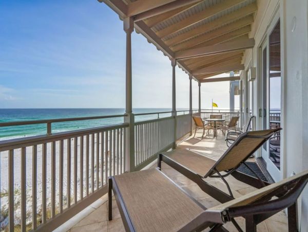 Gulf-Front Luxury Vacation Home in Miramar Beach Sleeps 20
