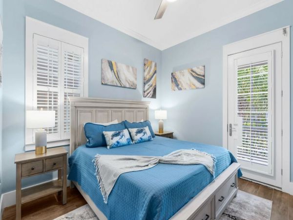 Gulf-Front Luxury Vacation Home in Miramar Beach Sleeps 20