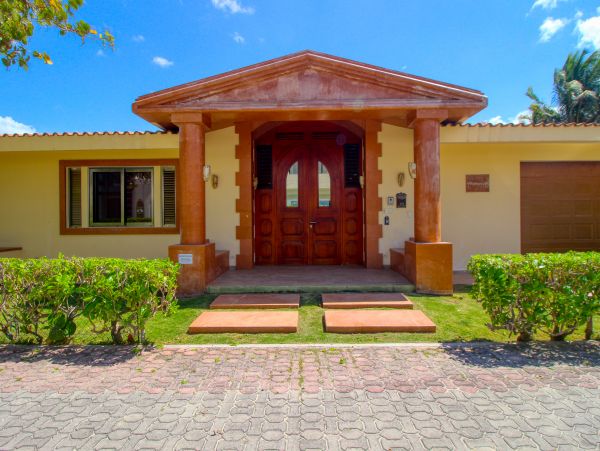 Playa del Carmen Stunning Five Bedroom Vacation Home on the Beach