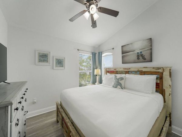 Gulf Views Destin Vacation Pool Home 8 Bedrooms Sleeps 24