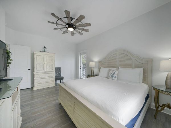 Gulf Views Destin Vacation Pool Home 8 Bedrooms Sleeps 24