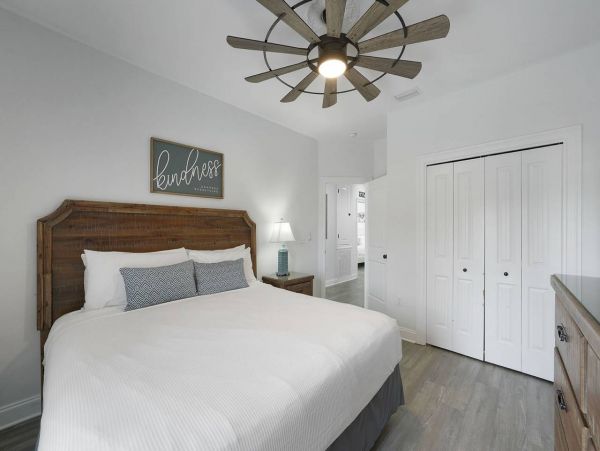 Gulf Views Destin Vacation Pool Home 8 Bedrooms Sleeps 24