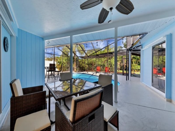 Sarasota Pool Home Winter Delight