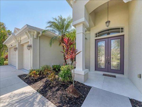 Lakewood Ranch Vacation Home Four Bedrooms Sleeps 6
