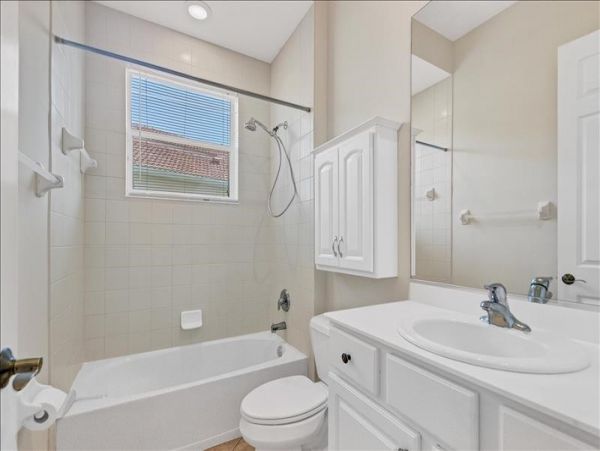 Lakewood Ranch Vacation Home Four Bedrooms Sleeps 6