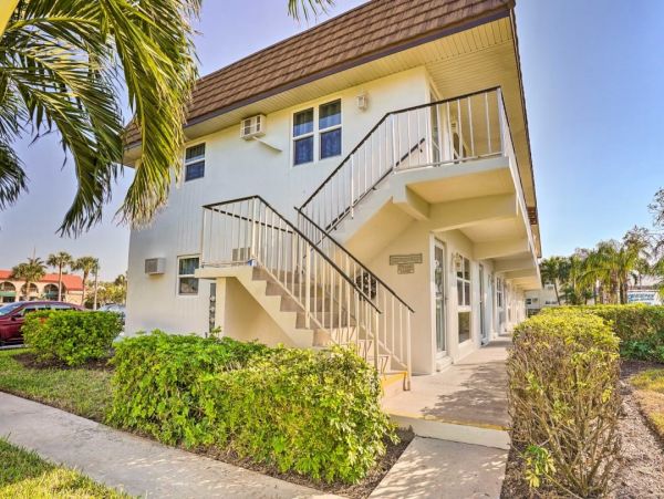 Beautiful Marco Island Vacation Condo 1 Bedroom