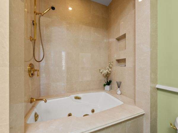 Honolulu Diamond Head Kahala Home 1058681