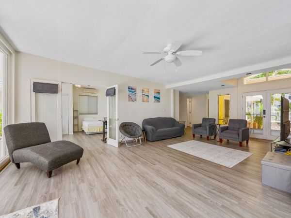 Kailua Lanikai Beach Home 1058740