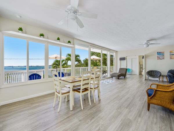 Kailua Lanikai Beach Home 1058740