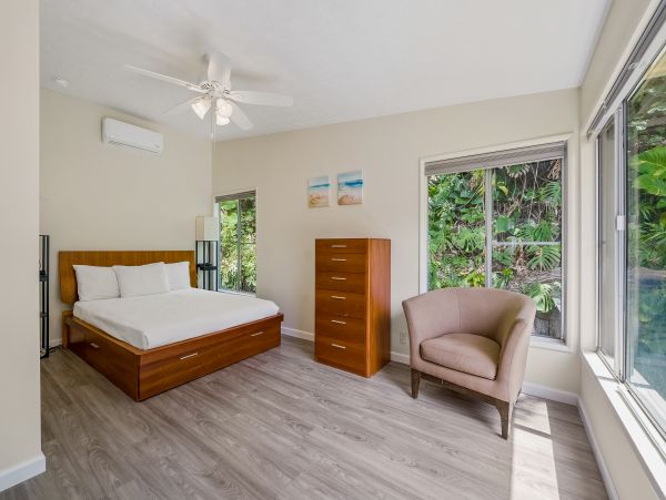 Kailua Lanikai Beach Home 1058740