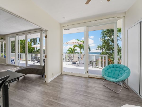 Kailua Lanikai Beach Home 1058740