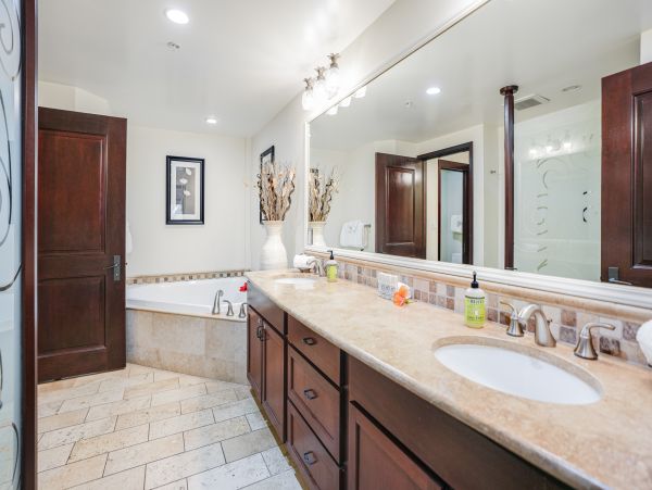 Kapaa Luxury Vacation Rental  Kauai Oceanview Condo on Coconut Coast