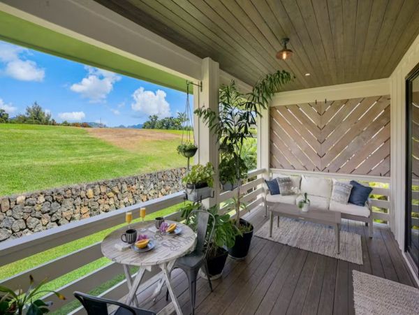 Three Bedroom Upscale Vacation Home in Poipu