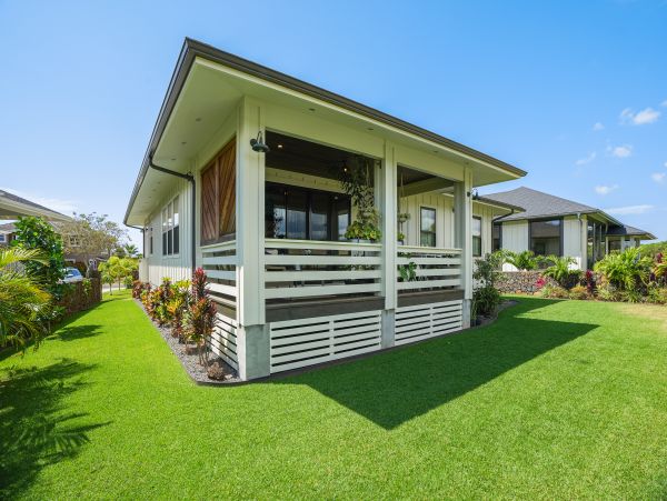 Three Bedroom Upscale Vacation Home in Poipu
