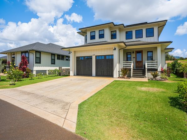 Three Bedroom Upscale Vacation Home in Poipu