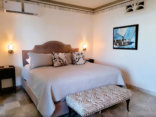 St. Thomas Ocean, Mountain & Bay View Five Bedroom Vacation Rental