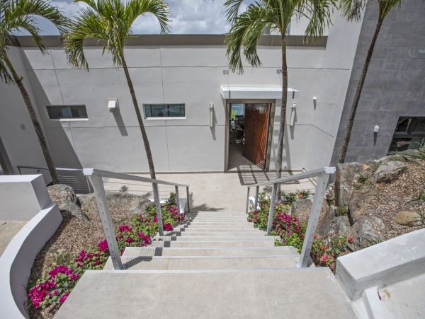 Luxurious Bayfront St Thomas Vacation Home Five Bedroom