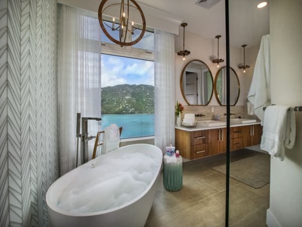 Luxurious Bayfront St Thomas Vacation Home Five Bedroom