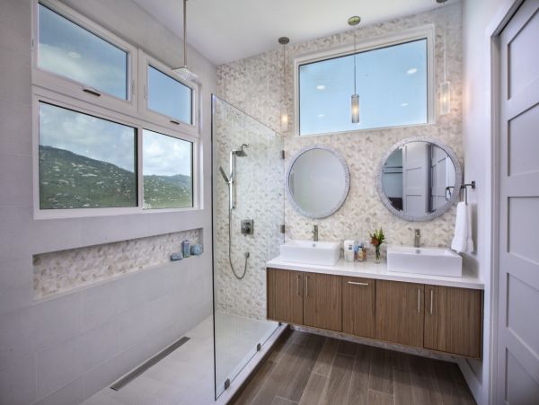 Luxurious Bayfront St Thomas Vacation Home Five Bedroom