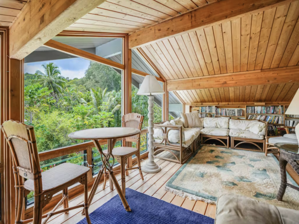 Magnificent Beach House A Rare Find Anini Beach