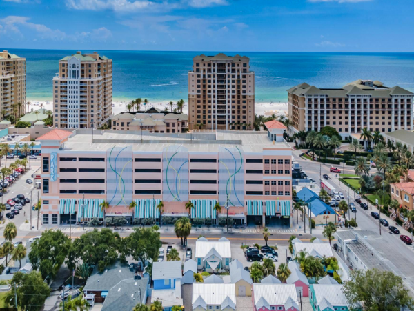 Clearwater Charming 3 Bedroom Vacation Cottage Close to Beach