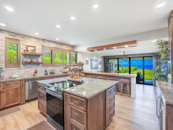 Princeville Two Bedroom Tropical Vacation Rental - Lovely Ocean Views