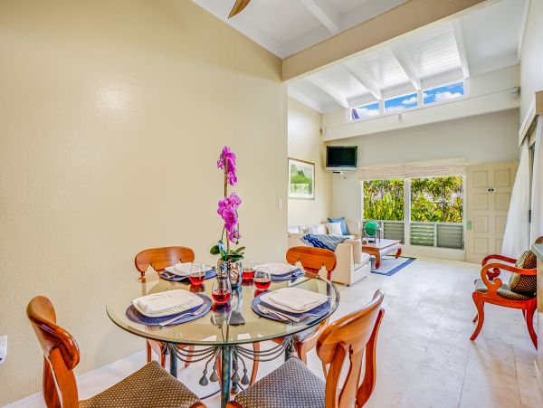 Ground-Floor Vacation Condo with 2 Bedrooms