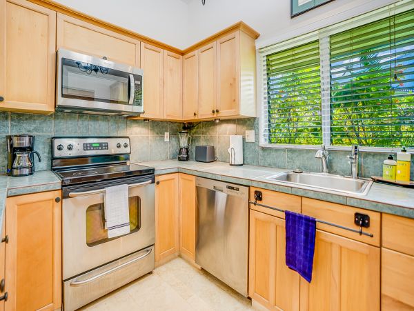 Ground-Floor Vacation Condo with 2 Bedrooms