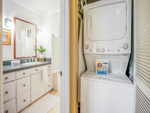 Ground-Floor Vacation Condo with 2 Bedrooms