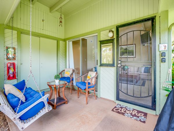 Ground-Floor Vacation Condo with 2 Bedrooms