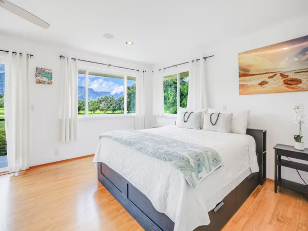 Man House Plus Guest House Princeville Home