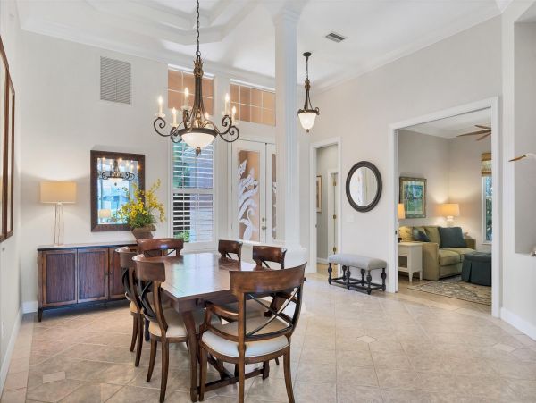 Exquisite 3 Bedroom Vacation Rental with Private Pool