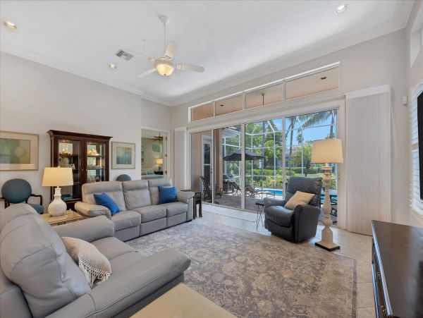 Exquisite 3 Bedroom Vacation Rental with Private Pool