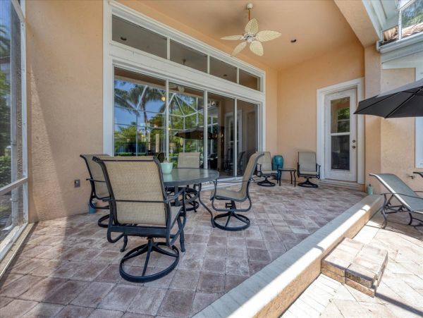 Exquisite 3 Bedroom Vacation Rental with Private Pool